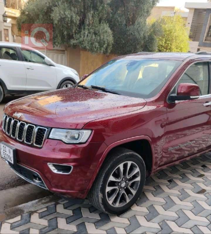 جیپ گراند شیرۆکی